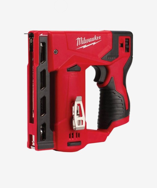 Milwaukee M18 FN16GA 18V Angled Finish Nailer